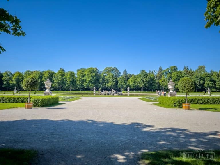 Schlosspark Nymphenburg Muenchen Mittelkanal